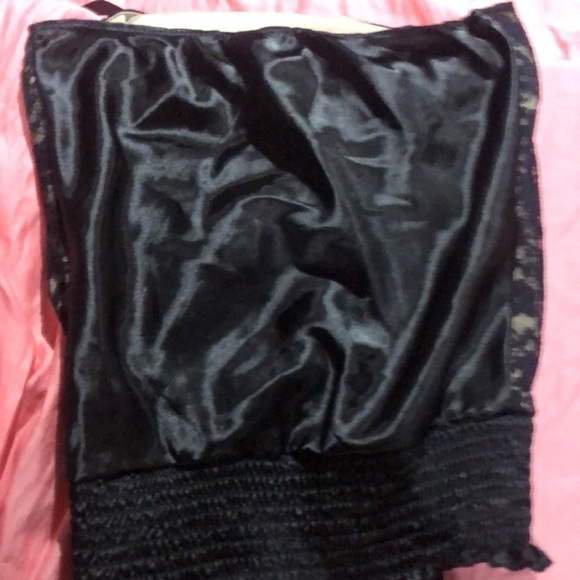 Bongo black lace overlay halter top with black satiny scarf ribbon Medium - Picture 7 of 9